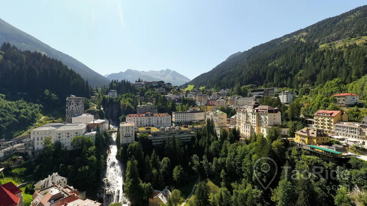 Felsentherme Bad Gastein thermal spa with outdoor pools overlooking the Austrian Alps